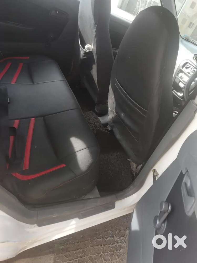 Maruti Suzuki 800 2013