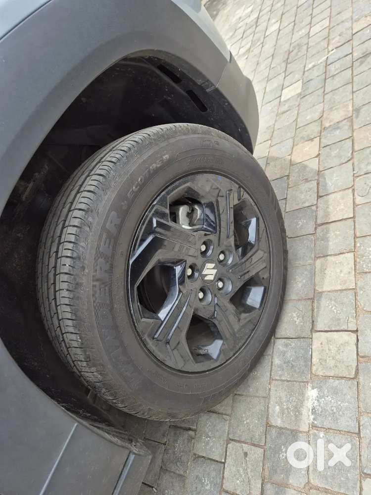 Maruti Suzuki Brezza Zxi Hybrid 2025 Petrol Manual