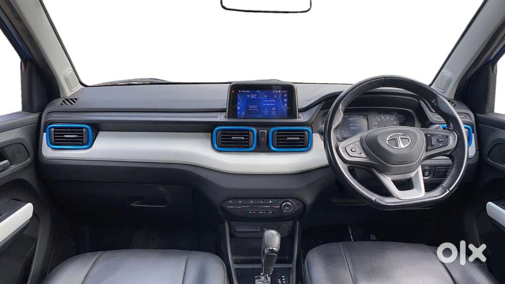 Tata Punch 1.2 Revotron Creative Amt Dual Tone, 2021, Petrol