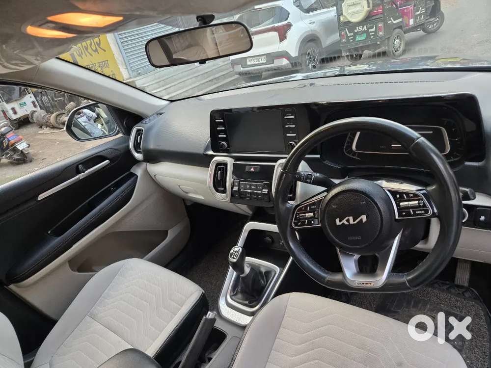 Kia Sonet 2023 Petrol Well Maintained