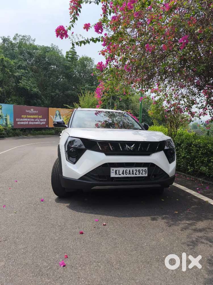 Mahindra Xuv 3xo 2025 At