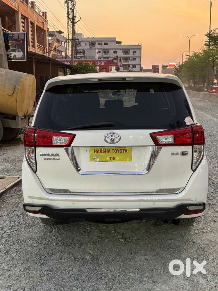 Toyota Innova Crysta 2.4 G Mt 8s, 2021, Diesel