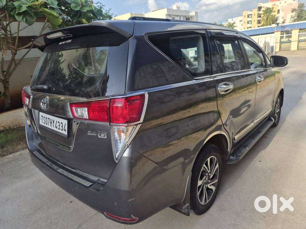Toyota Innova Crysta 2.4 G Plus Mt 8 Str, 2021, Diesel