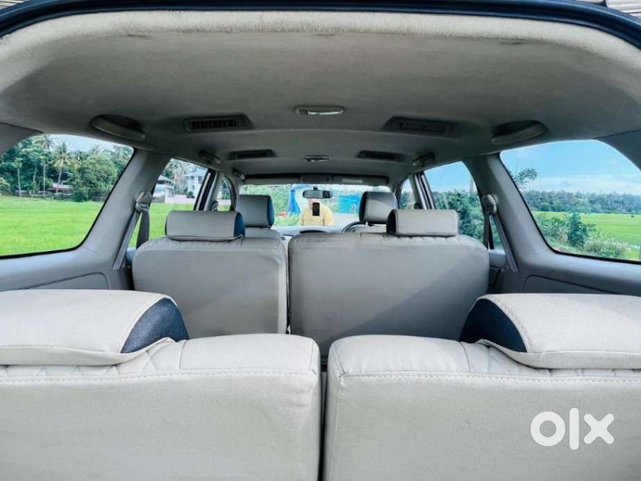 Toyota Innova 2.5 Vx 8 Str, 2011, Diesel