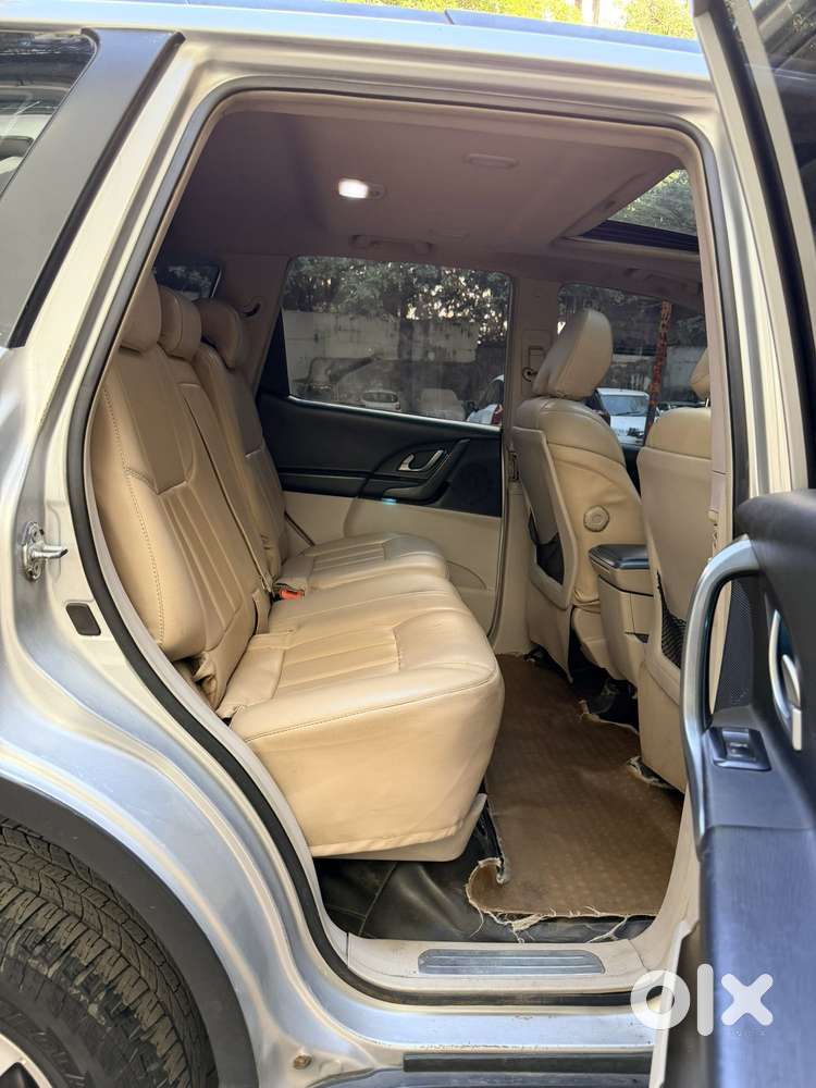 Mahindra Xuv500 W9 2wd, 2018, Diesel