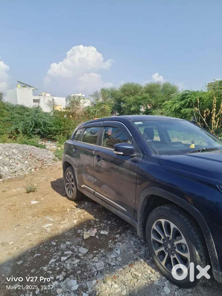 Maruti Suzuki Grand Vitara 2023 Petrol Well Maintained