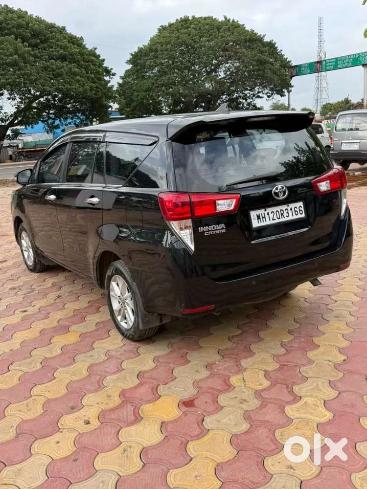 Toyota Innova Crysta 2.4 G Mt 7 Str, 2018, Diesel