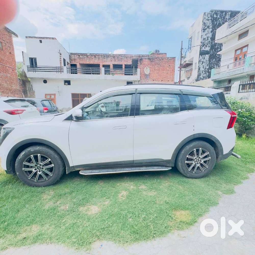 2022 Mahindra Xuv700 Ax7 Mt Petrol  33,000 Km  Excellent Condition