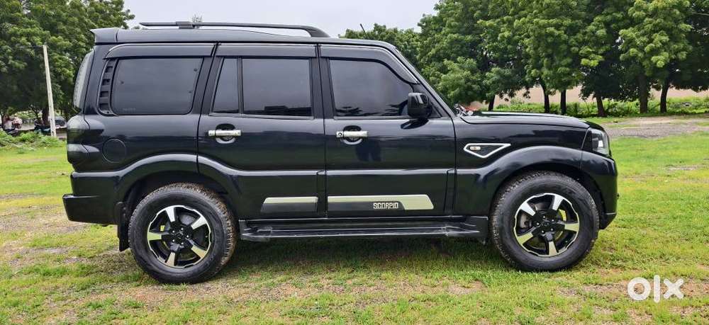 Mahindra Scorpio Classic 2.2 S 11 Mt 7 Str, 2023, Diesel