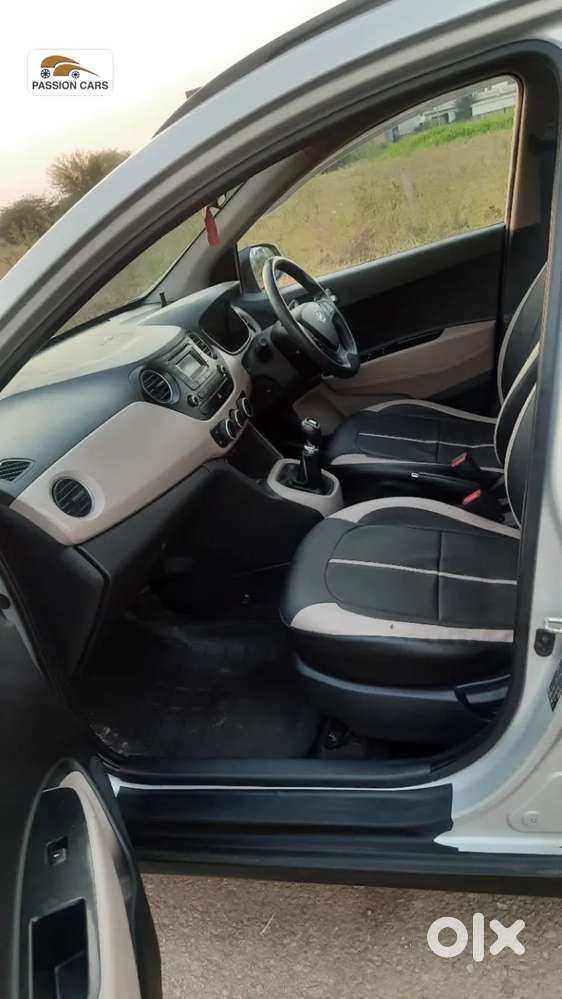 Hyundai Grand I10 [ ] 1.2 Kappa Vtvt Sportz, 2015, Petrol