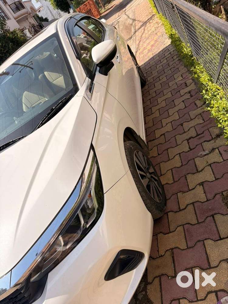 Honda City 2024 Petrol Well Maintained