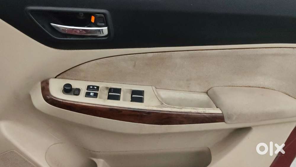 Maruti Suzuki Swift Dzire Zxi + Amt, 2017, Petrol