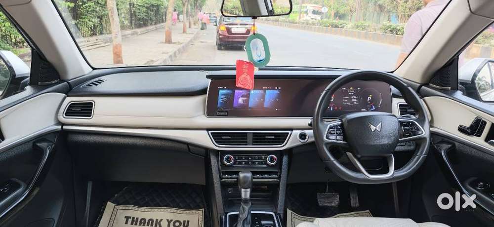 Mahindra Xuv700 2.2 Ax 7 Diesel At Luxury Pack Str, 2022, Diesel