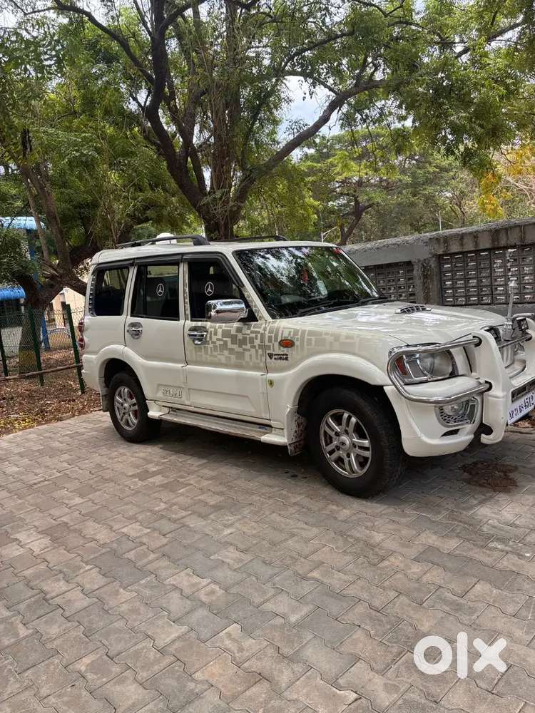 Mahindra Scorpio 2011 Diesel 180000 Km Driven