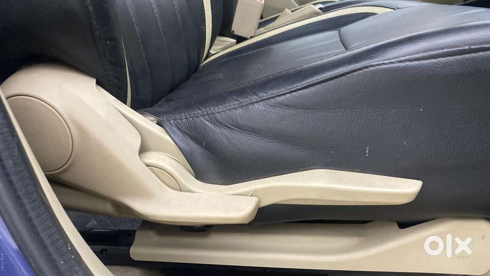 Maruti Suzuki Swift Dzire Amt Zxi, 2018, Petrol