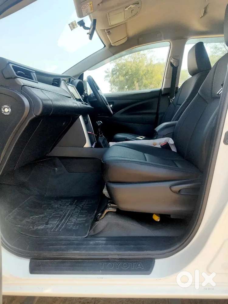 *toyota Innova Crysta 2.4 G – For Sale*

​super White  8 Seater  Die
