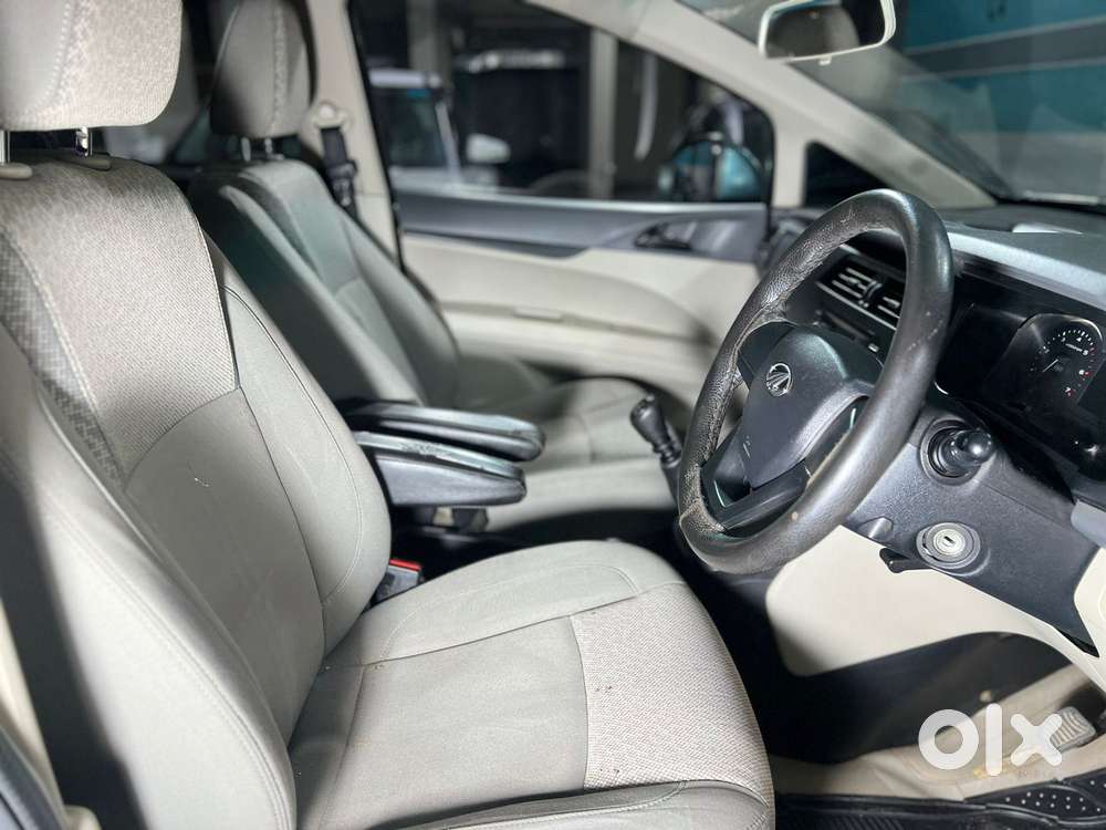 Mahindra Marazzo M4 8str, 2019, Diesel