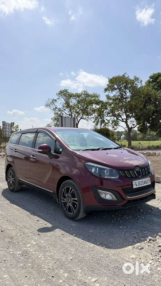 Mahindra Marazzo M8, 2019, Diesel
