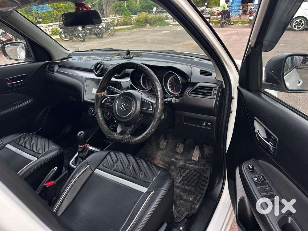 Maruti Suzuki Swift Vxi + Manual, 2024, Petrol