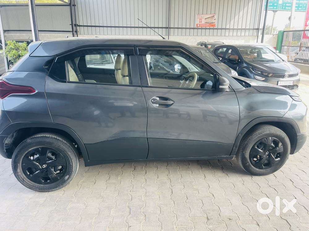 Tata Punch Pure, 2022, Petrol