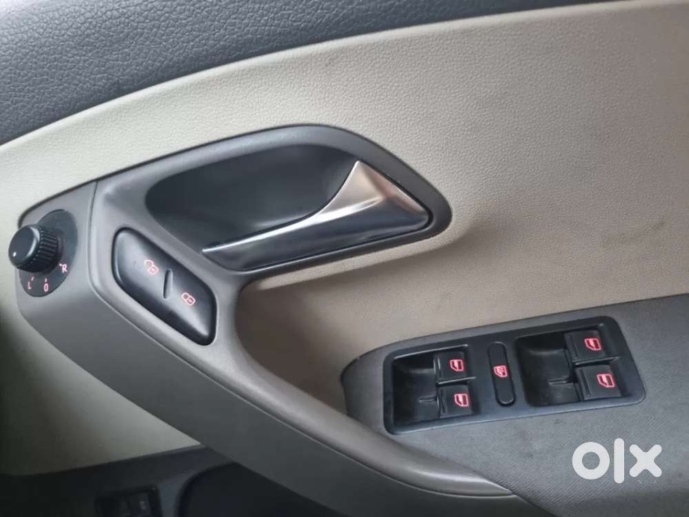 Volkswagen Vento Petrol Highline, 2011, Petrol