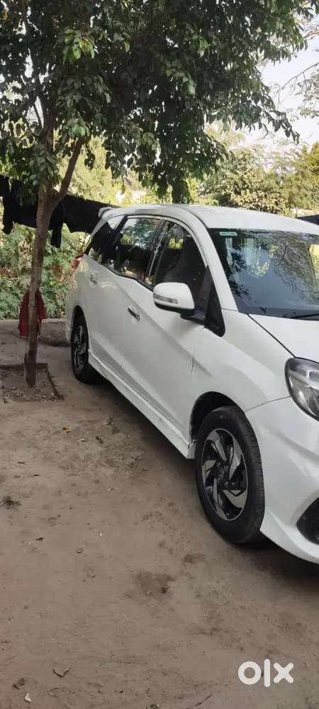 Honda Mobilio 2015 Diesel 92000 Km Driven