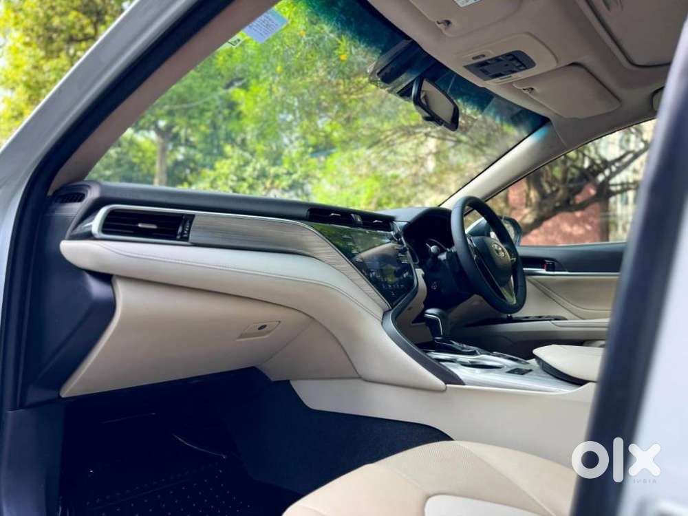 Toyota Camry Hybrid, 2019, Petrol