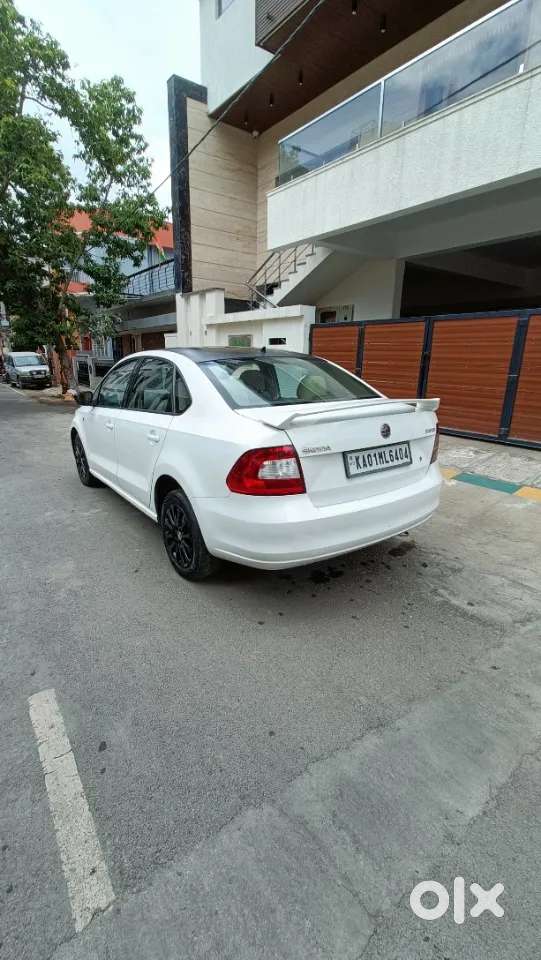 Skoda Rapid, 2014, Petrol