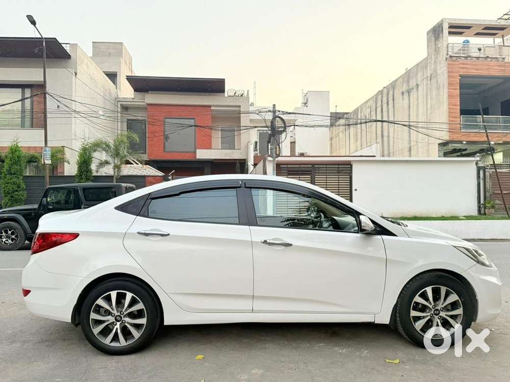 Hyundai Fluidic Verna 2015 Diesel Automatic Well Maintained