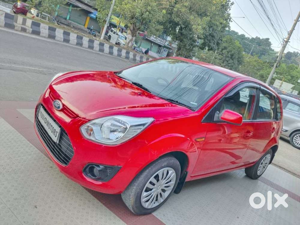 Ford Figo, 2015, Petrol