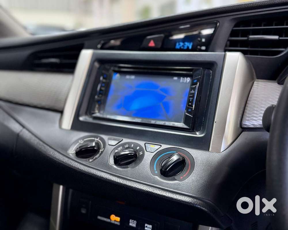 Toyota Innova Crysta 2.8 Gx At, 2016, Diesel