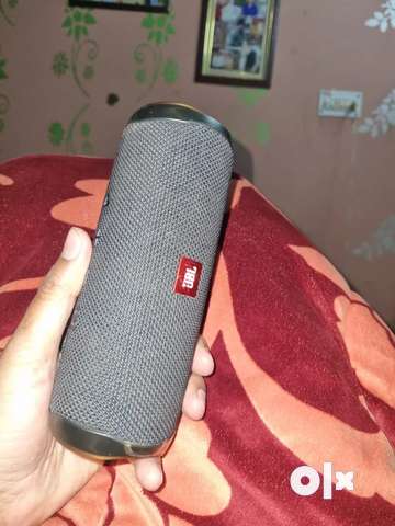 Jbl store flip olx