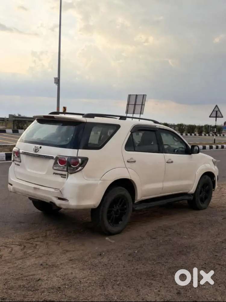 Toyota Fortuner Diesel Mt 2014