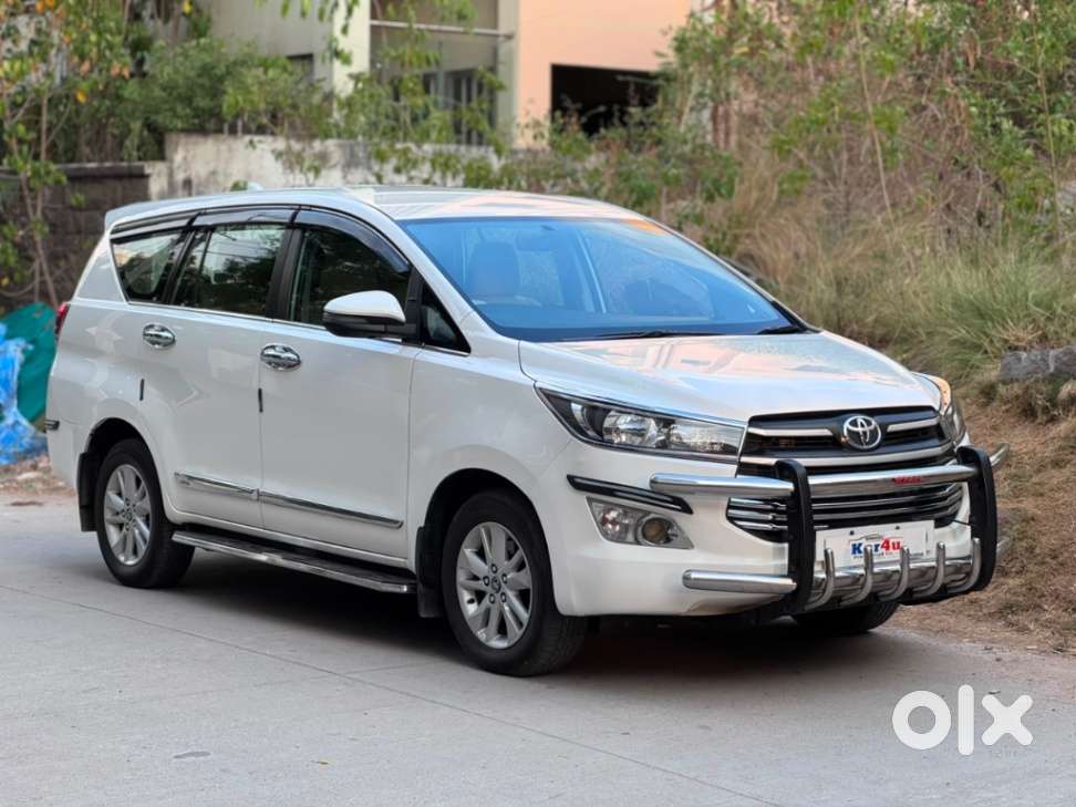 Toyota Innova Crysta 2.8 Gx At 8s, 2018, Diesel