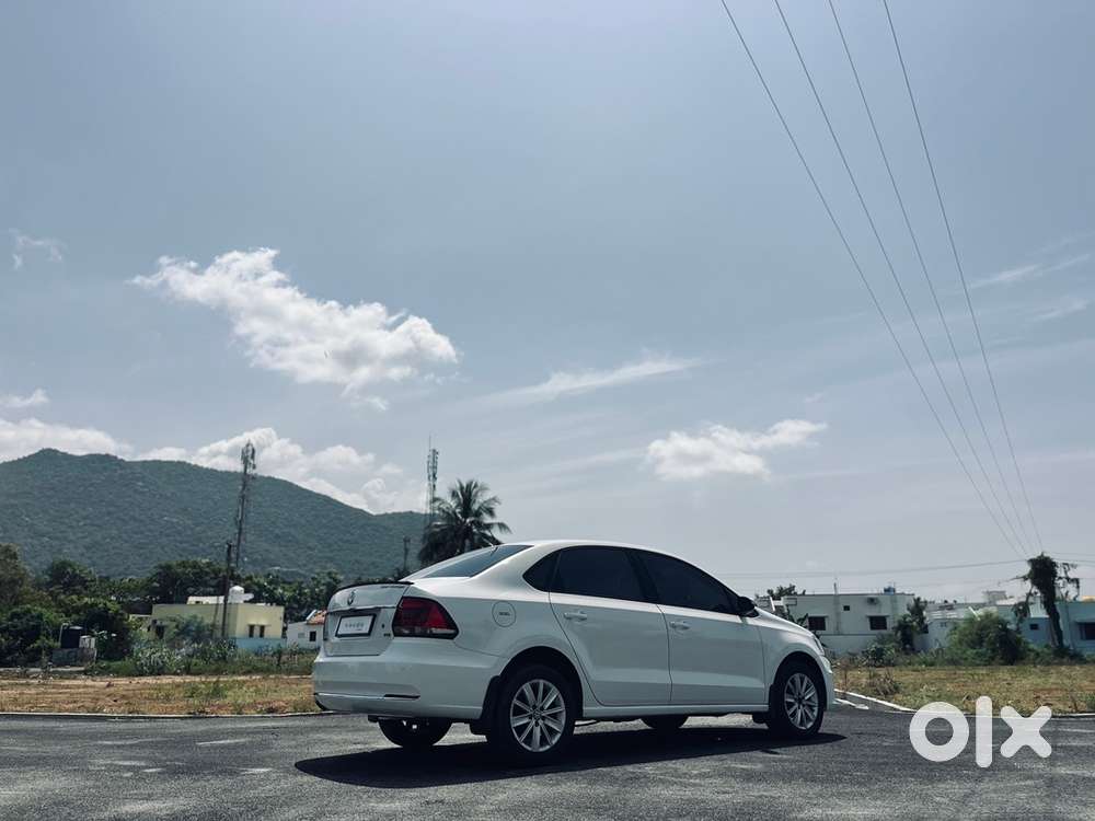 Volkswagen Vento 2016 Highline At Dsg Diesel