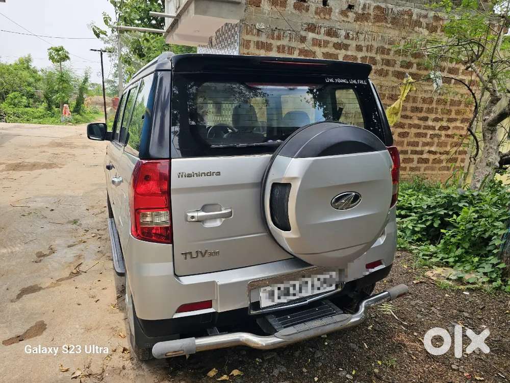 Mahindra Tuv 300