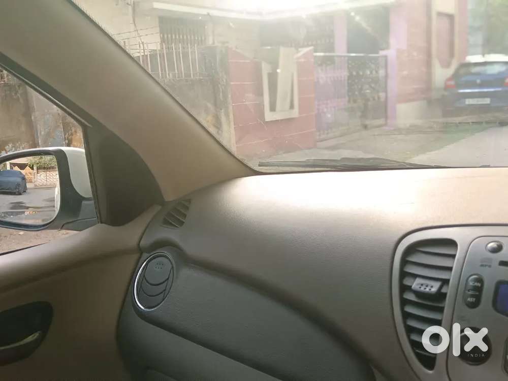 Hyundai I10 2013 Cng & Hybrids 70000 Km Driven Insurance With Ac