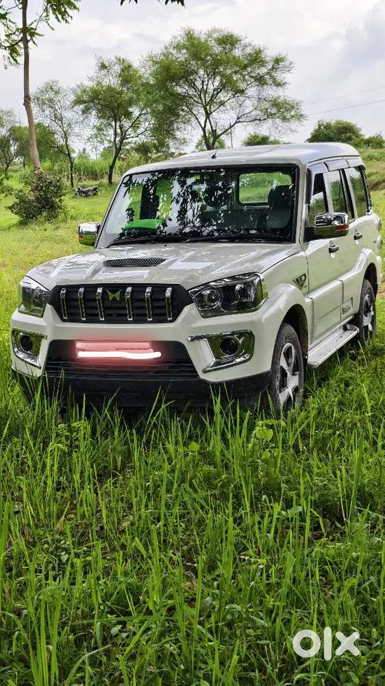 Mahindra Scorpio S5 Plus 2019