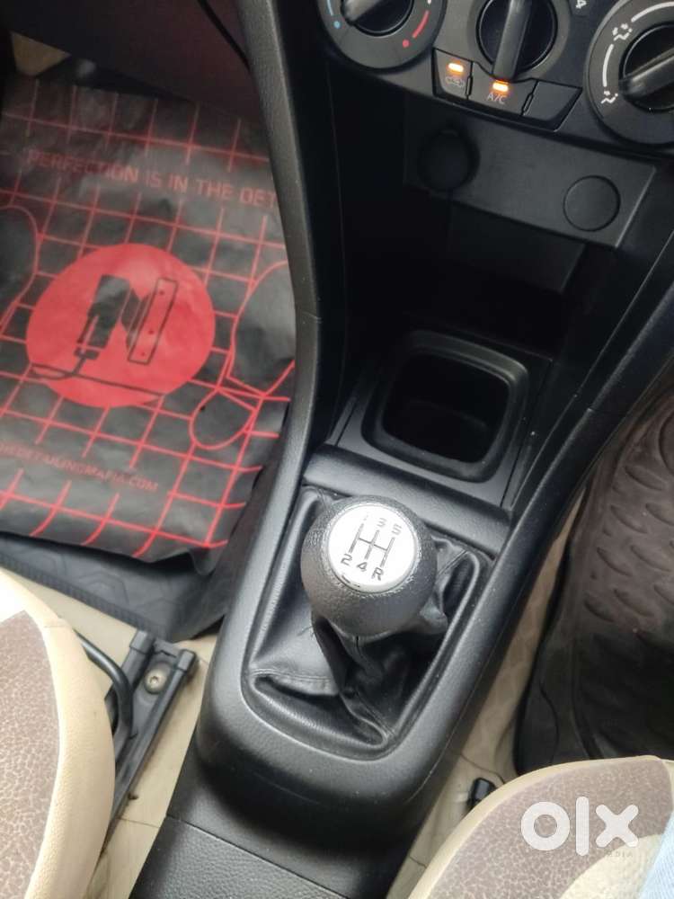 Maruti Suzuki Swift Lxi, 2013, Petrol