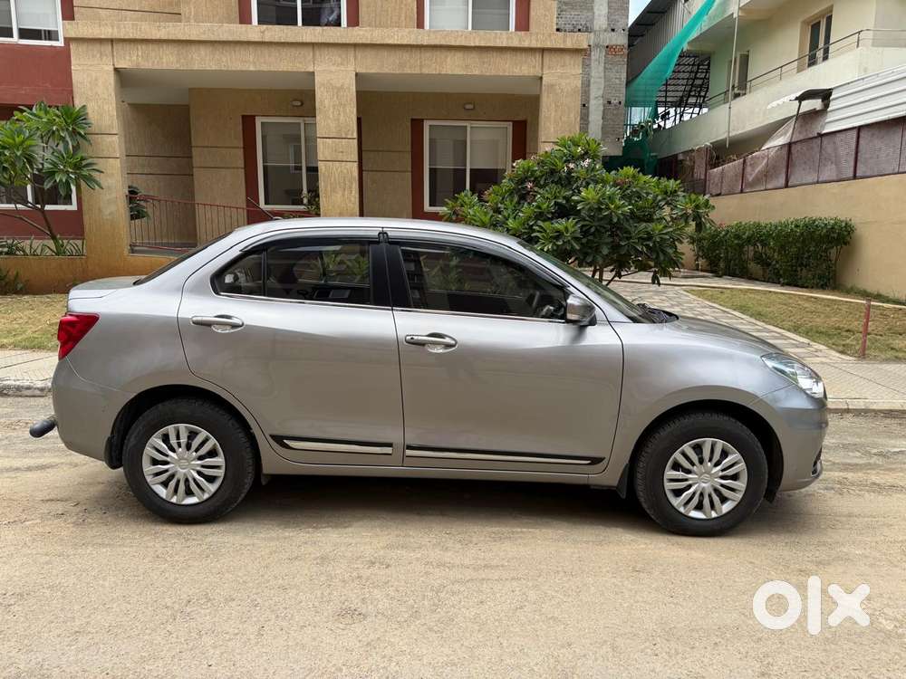 Maruti Suzuki Swift Dzire 1.3 Vxi, 2023, Petrol