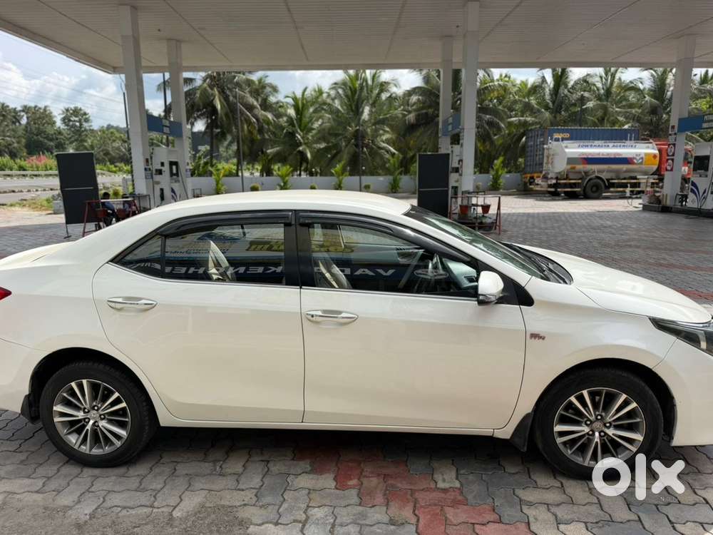 Toyota Corolla Altis 2014
