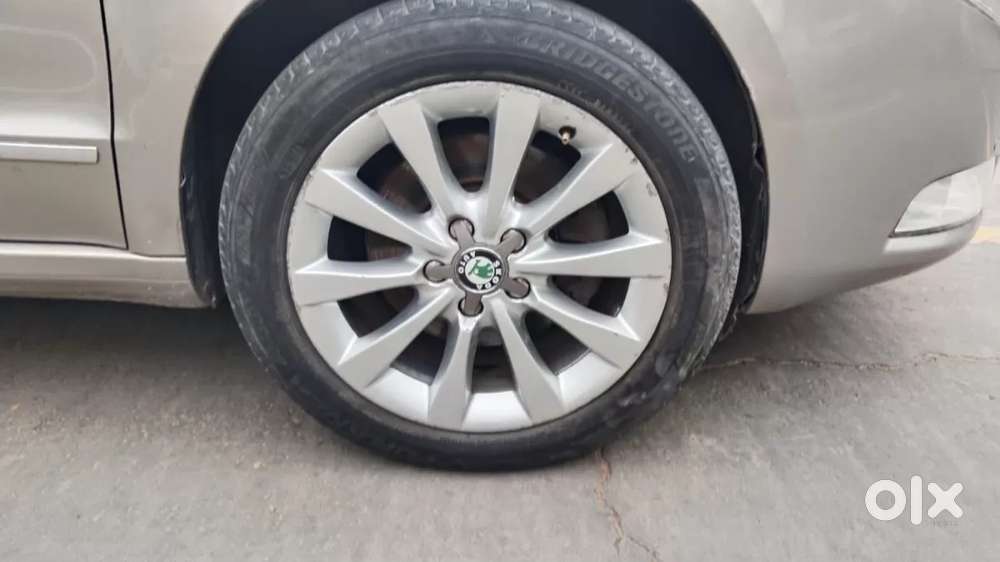 Skoda Superb, 2013, Petrol