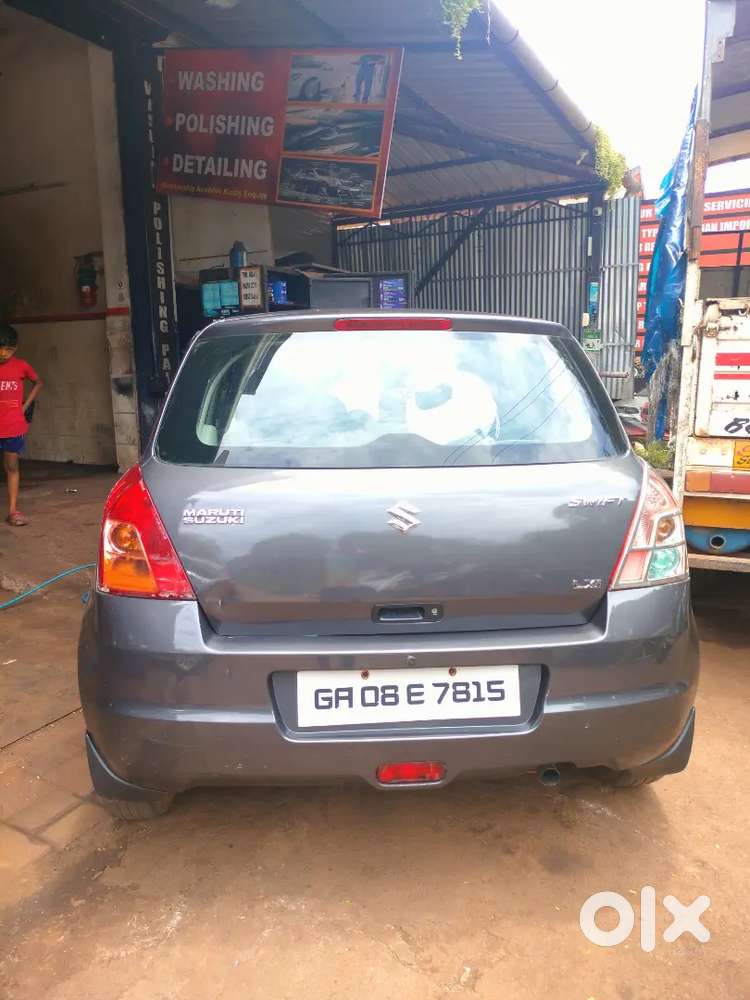 Swift Lxi Maruti 2009
