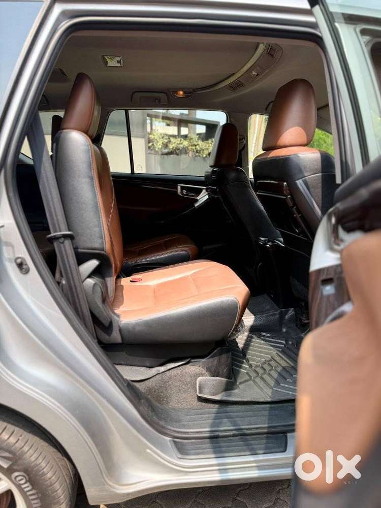 Toyota Innova Crysta 2.8 Z, 2016, Diesel