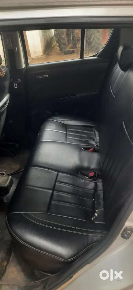 Maruti Suzuki Swift 2012