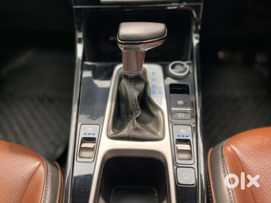 Hyundai Alcazar 2.0 Signature (o) Petrol At 6 Str, 2021, Petrol