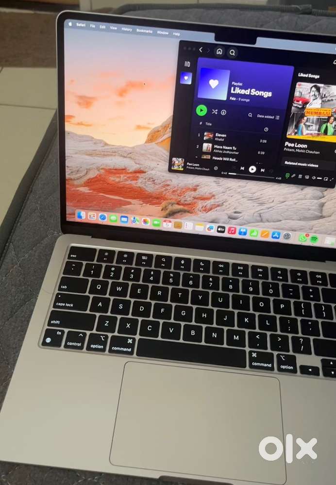 Macbook air m2(2024) Starlight