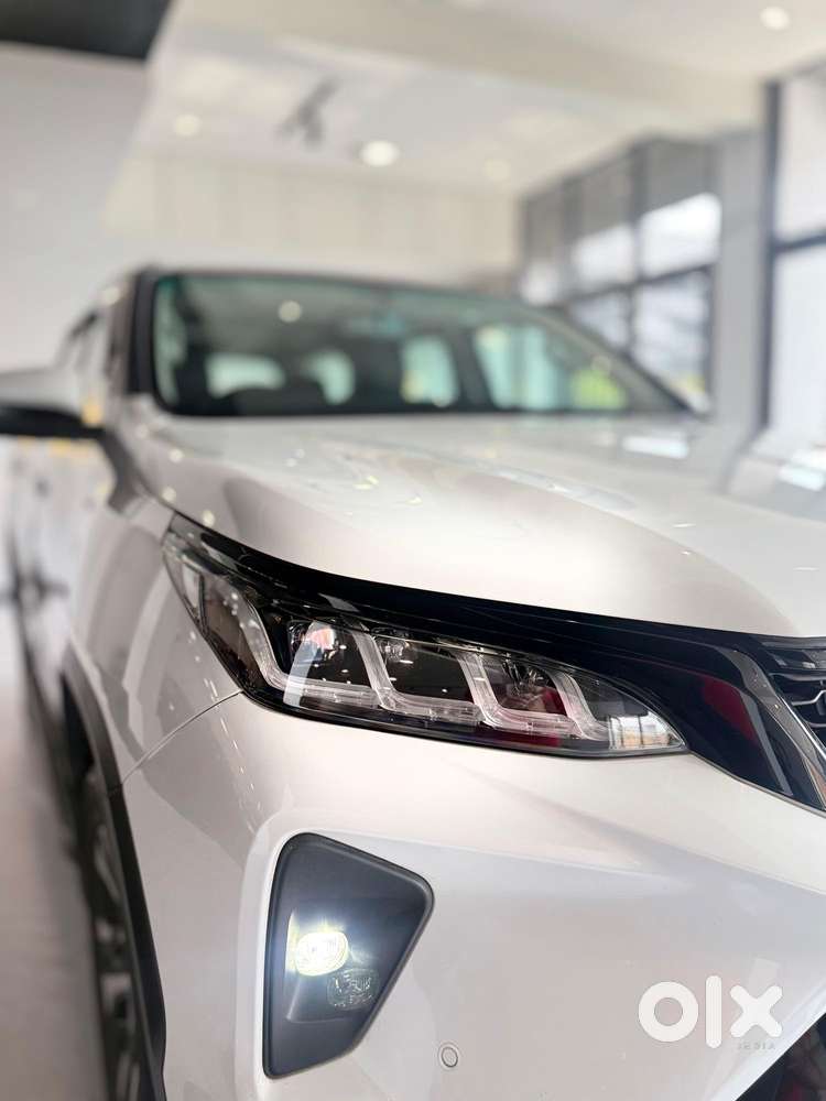 Toyota Fortuner Legender 4x2 At 2.8, 2024, Diesel