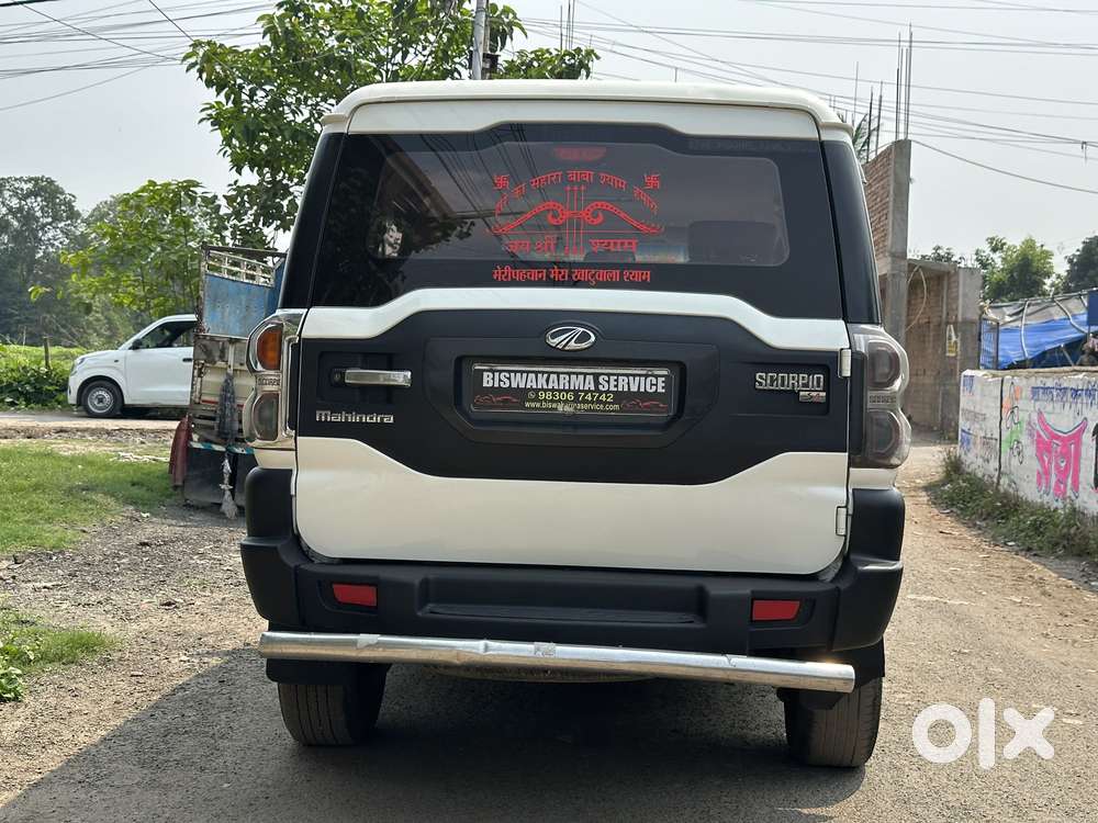 Mahindra Scorpio S4 Plus 9s, 2015, Diesel