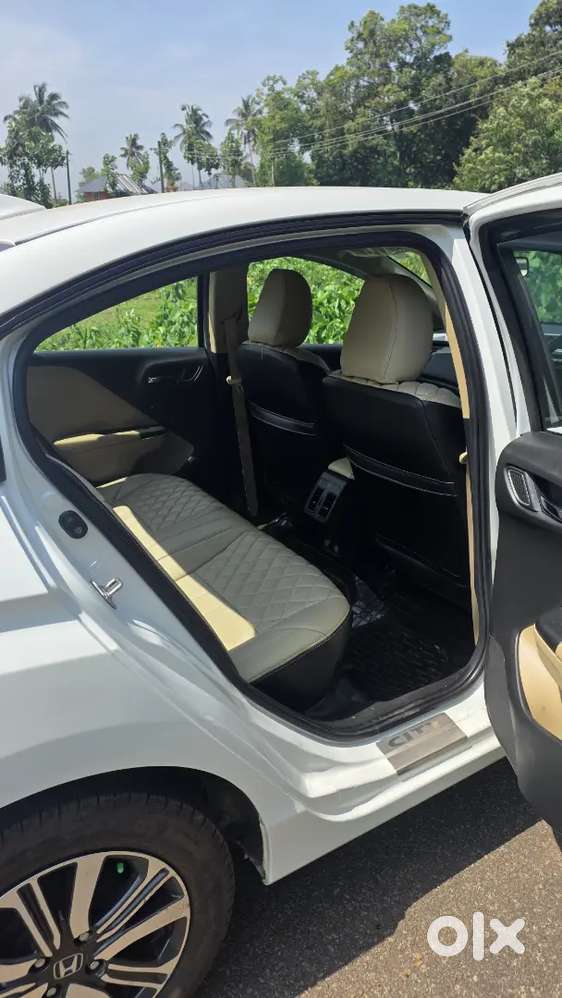 Honda City 1.5 V 2021